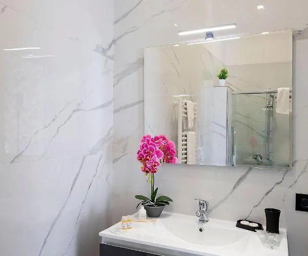 Red Queen Πανσιόν