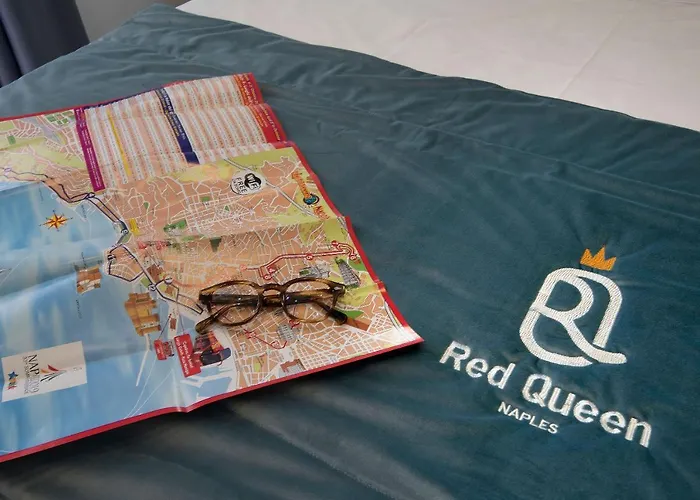 Red Queen 4* Νάπολη