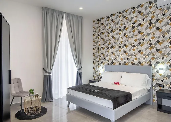 Πανσιόν Red Queen Νάπολη