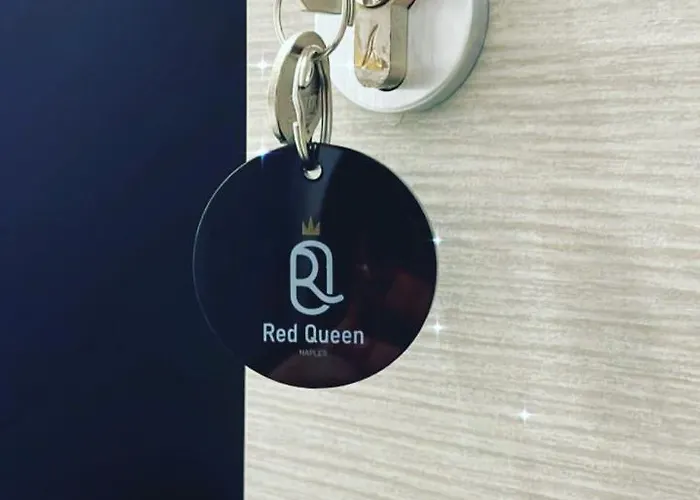 Red Queen Πανσιόν Νάπολη