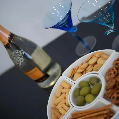 Red Queen Неаполь