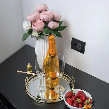 ゲストハウス Red Queen