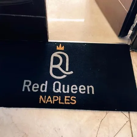 招待所 Red Queen 4*