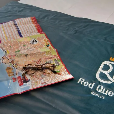 Red Queen 4* Nápoly